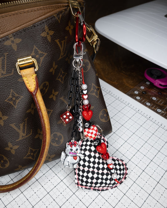 Kitty in Black and Red 🖤❤️