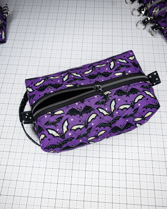 Quilted Boxy Pouch - Freakin' Bats in Stars